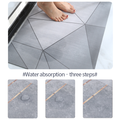 Gray textured geometric bathmat with water absorption demonstration in 3 steps and a feet on a geometric bathmat